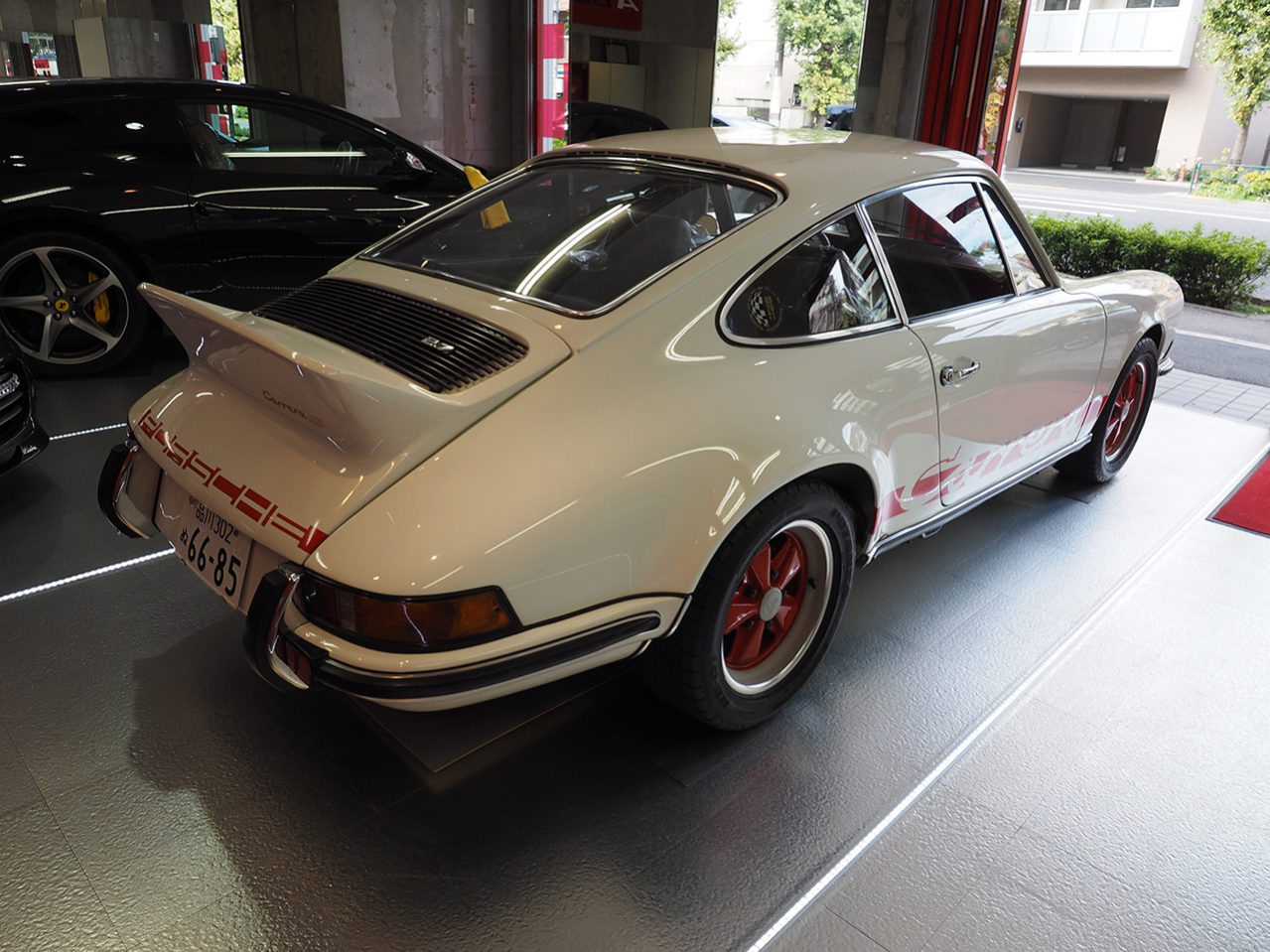 受注生産品】 ホビー 模型車 車 レーシングカー porsche 911 s coupe 1973 norev 118