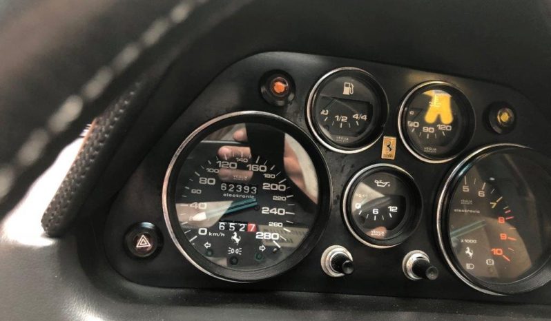 フェラーリ 208 GTB ターボ full
