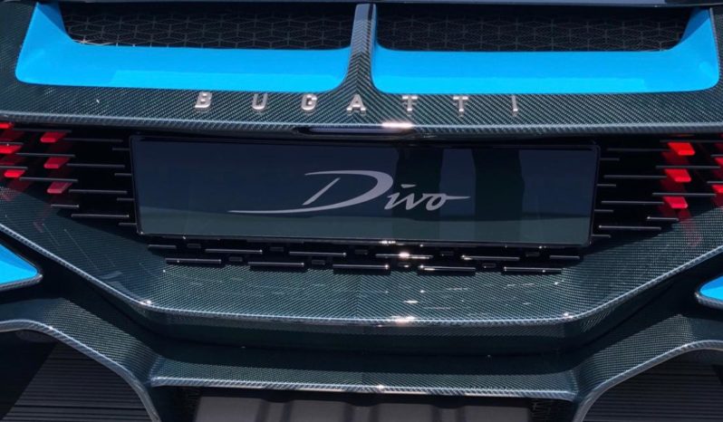 Bugatti Divo full