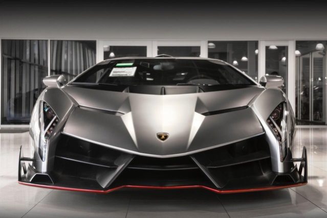 Lamborghini Veneno full