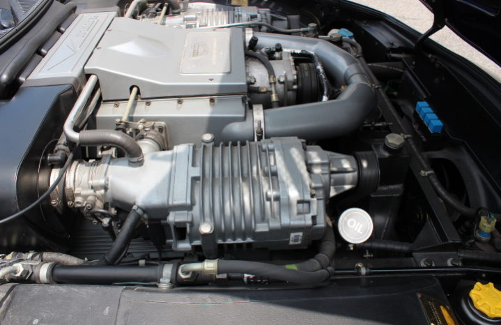 アストンマーティン　ヴァンテージ V550 full
