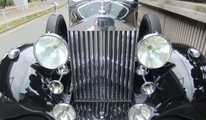 Rolls-Royce Phantom III Alligator-head V12 full