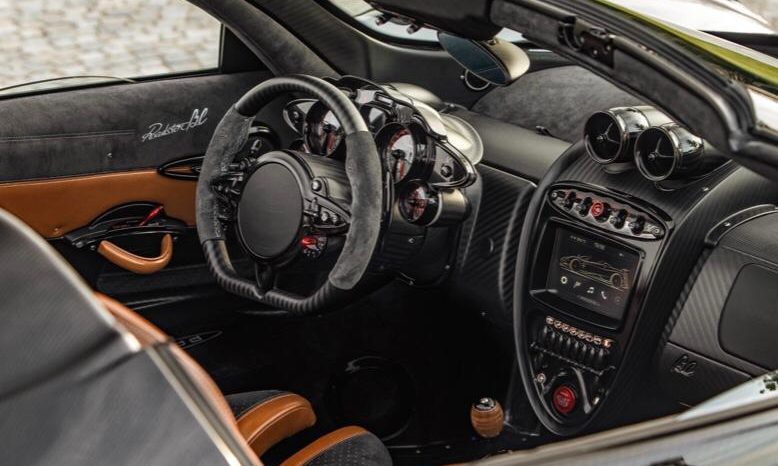 Pagani Huayra BC Roadster full