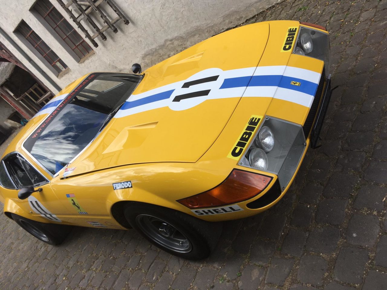 フェラーリ 365 デイトナ Gtb4 コンペティツィオーネ レプリカ 有限会社ティーピーイー Tpe Ltd フェラーリ 365 デイトナ Gtb4 コンペティツィオーネ レプリカ 有限会社ティーピーイー Tpe Ltd