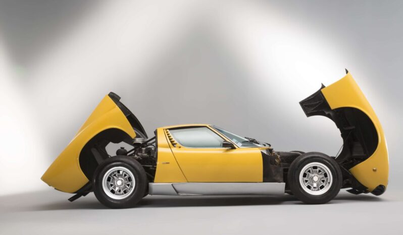 Lamborghini Miura P400 full