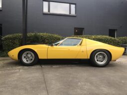 Lamborghini Miura P400 full