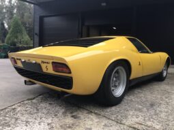 Lamborghini Miura P400 full