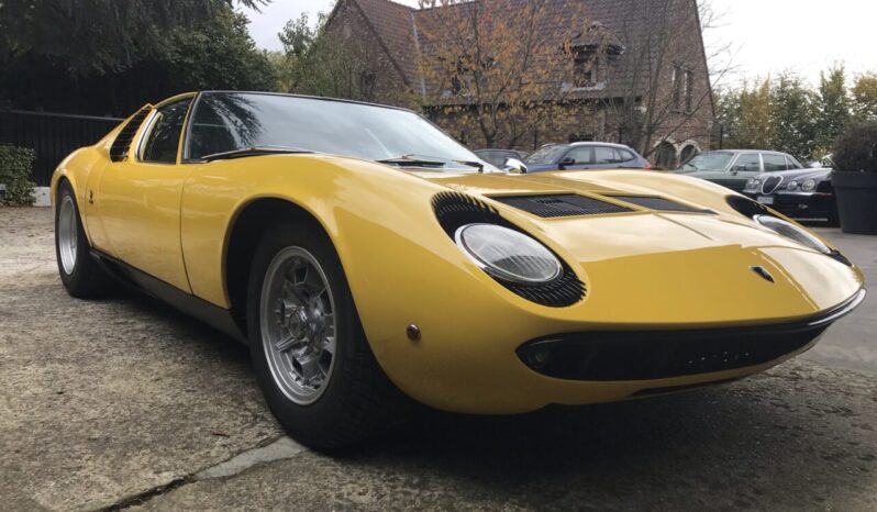 Lamborghini Miura P400 full