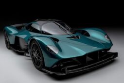 Aston Martin Valkyrie full