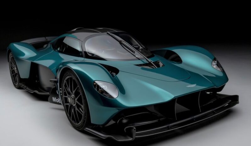 Aston Martin Valkyrie full