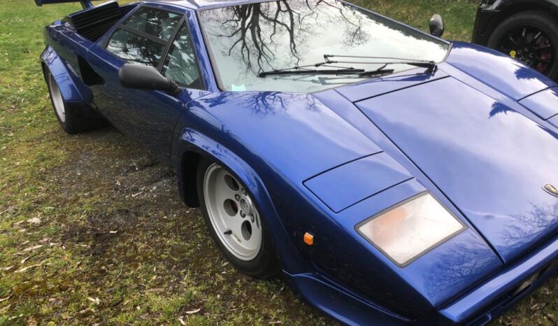 Lamborghini Countach LP400S full