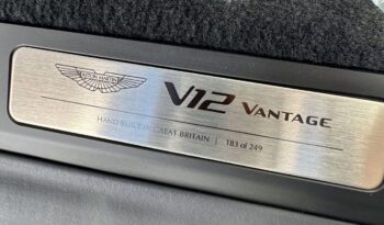 Aston Martin V12 Vantage Roadster full