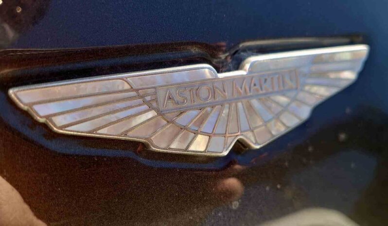 Aston Martin DB9 full