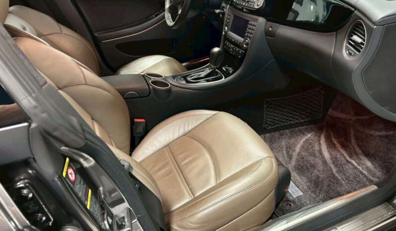 Mercedes-Benz CLS 555 AMG IWC Special Edition full
