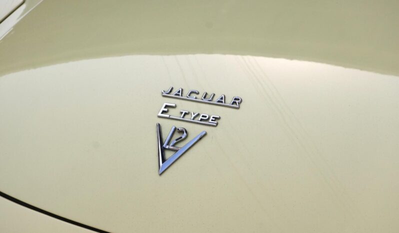 Jaguar E-Type Series 3 Roadster full
