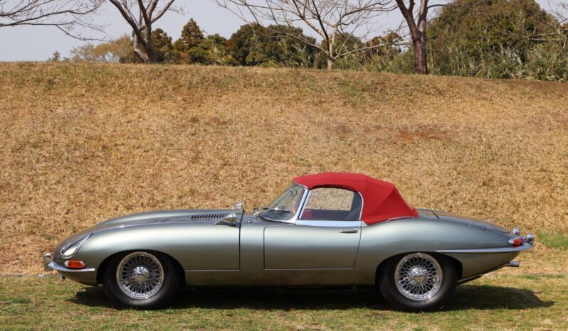 Jaguar E-Type Series 1 / 4.2 Roadster full