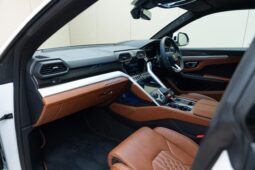 Lamborghini Urus full
